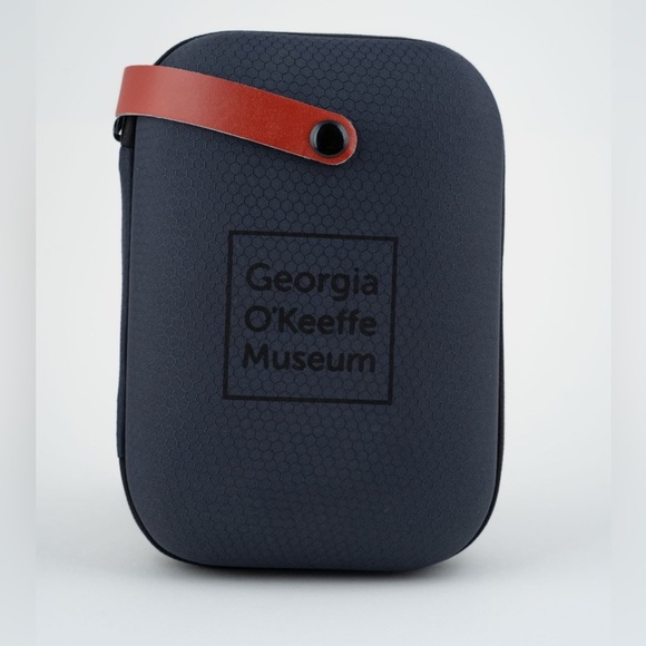 Georgia O’Keefe Travel Tea Set NEW!! - Picture 2 of 3